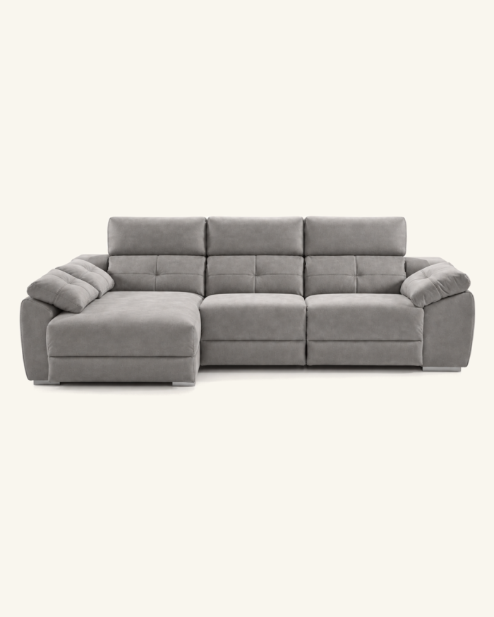 sofa-memo-chaise-longue-beige-azahar Visualización del sofá Memo en composición chaise longue, sobre fondo beige Azahar.