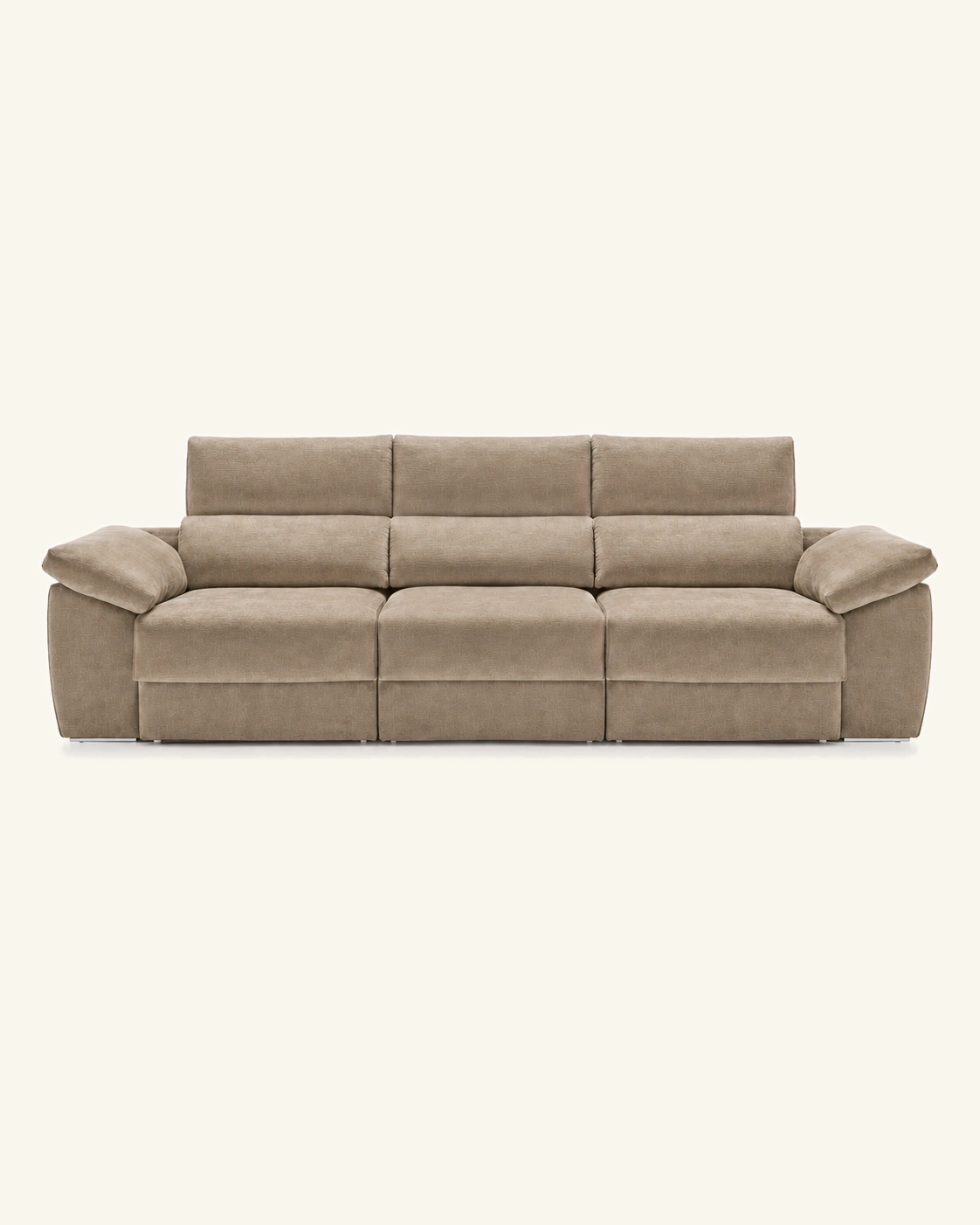 Sofá Aneto de tres plazas sobre fondo beige.